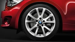 BMW Alufelge V-Speiche 372 silber 8,5Jx18 ET52 1er E81/E82/E87/E88 Hinterachse