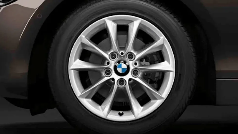 BMW Alufelge V-Speiche 411 16 Zoll silber
