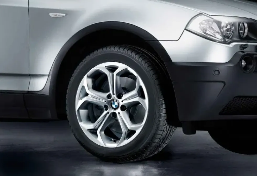 BMW Alufelge Y-Speiche 280 8Jx18 ET46 Silber X3 E83 Vorderachse / Hinterachse
