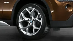 BMW Alufelge Y-Speiche 322 silber 8Jx18 ET30 X1 E84