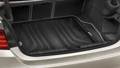 BMW Gepäckraumformmatte schwarz