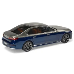 BMW Miniatur i7 1:18