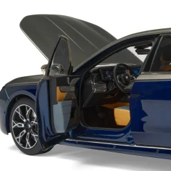 BMW Miniatur i7 1:18