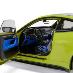 BMW Miniatur M4 G82 1:18