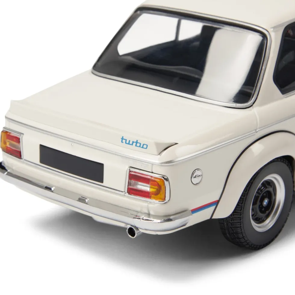 BMW Miniatur 2002 turbo 1:18