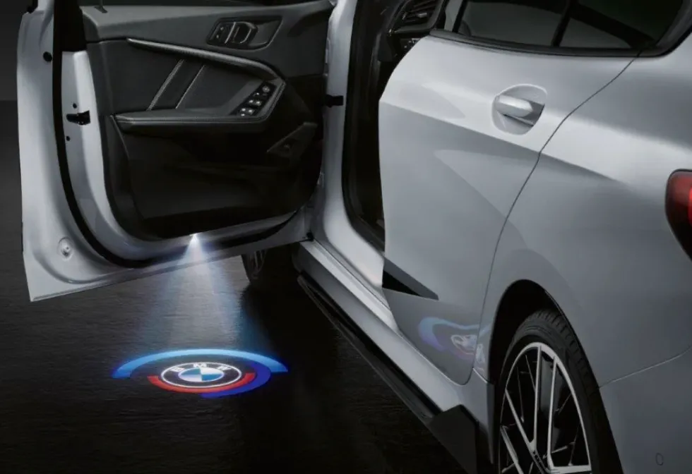 BMW M 50 Jahre LED-Türprojektoren 50mm 1er F40 2er F44 G42 3er G20 G21 G28 G80 4er G22 G23 G26 G82 G83 Z4 G29