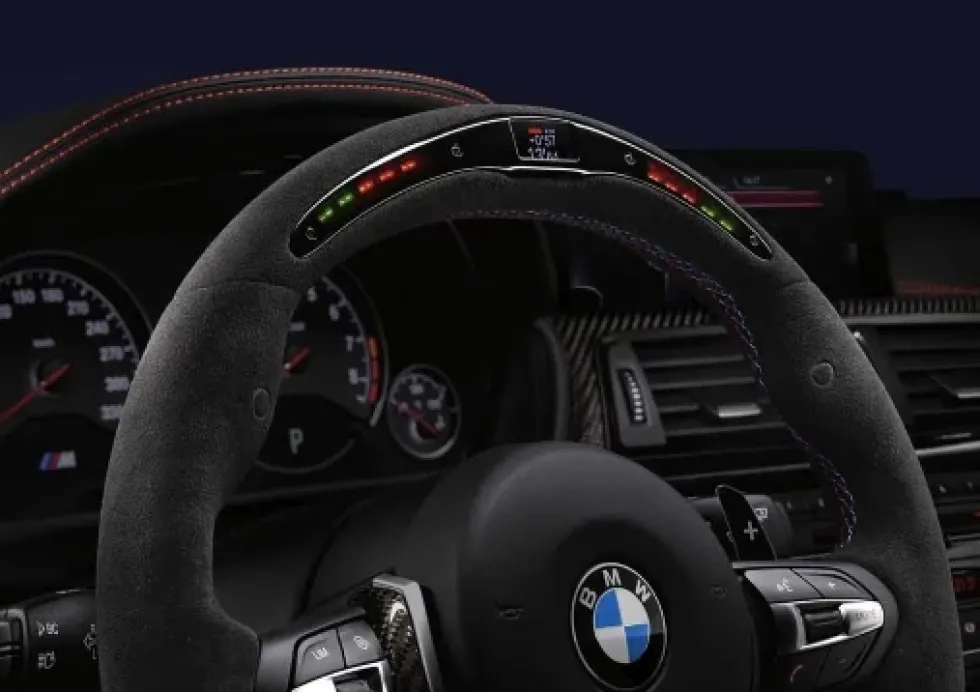 BMW M Performance Lenkrad Alcantara mit Carbonblende und Race-Display M3 F80 M4 F82 F83