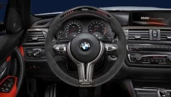 BMW M Performance Lenkrad Alcantara mit Carbonblende und Race-Display M3 F80 M4 F82 F83