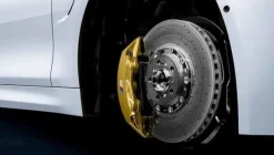 BMW M Performance Nachrüstsatz Carbon-Keramik Bremse M3 F80 M4 F82 F83