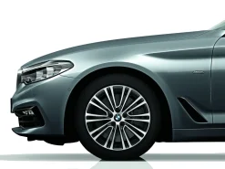 BMW Sommerkompletträder Doppelspeiche 634 Bicolor (orbitgrey/hochglanzpoliert) 18 Zoll RDCi 5er G30 G31 Pirelli