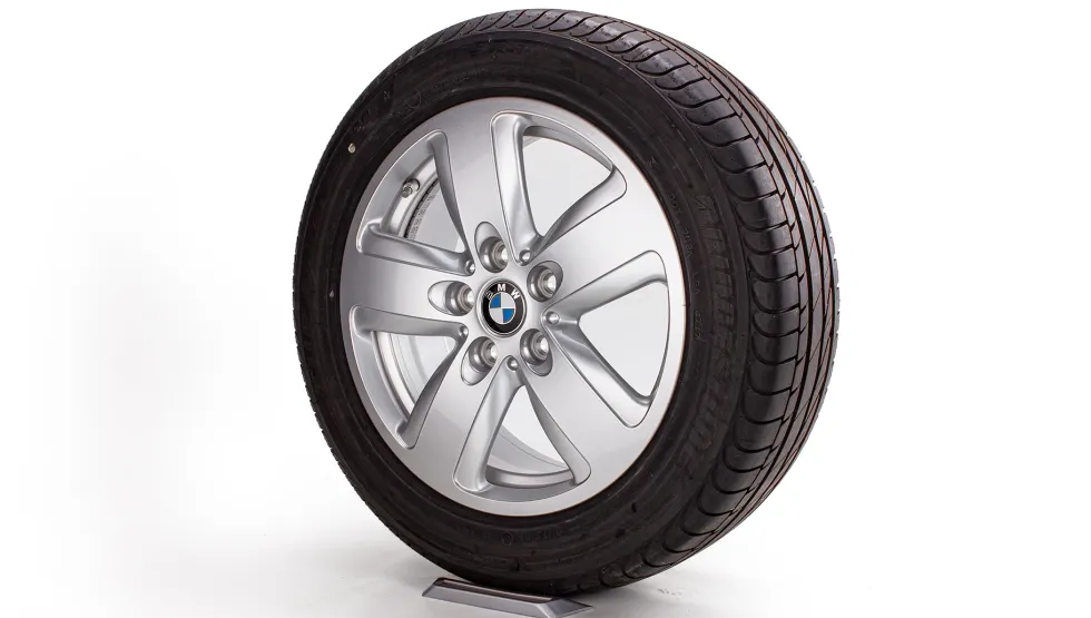BMW Sommerkompletträder 1er F40 2er F44 16 Zoll Styling 517 Sternspeiche