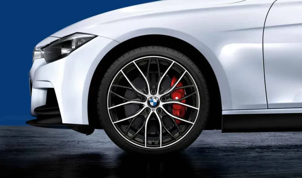 BMW Sommerkompletträder M Performance Doppelspeiche 405 bicolor (orbitgrey / glanzgedreht) 20 Zoll RDCi 3er F30 F31 4er F32 F33 F36 Pirelli (Mischbereifung)
