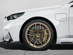 BMW Sommerkompletträder M Performance Y-Speiche 1075 gold bronze matt 20 Zoll RDCi M5 G90 G99 Mischbereifung Michelin