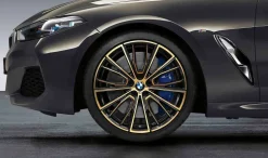 BMW Sommerkompletträder M Performance Vielspeiche 732M bicolor (night gold/hochglanzpoliert) 20 Zoll RDCi 8er G14 G15 G16 Pirelli (Mischbereifung)