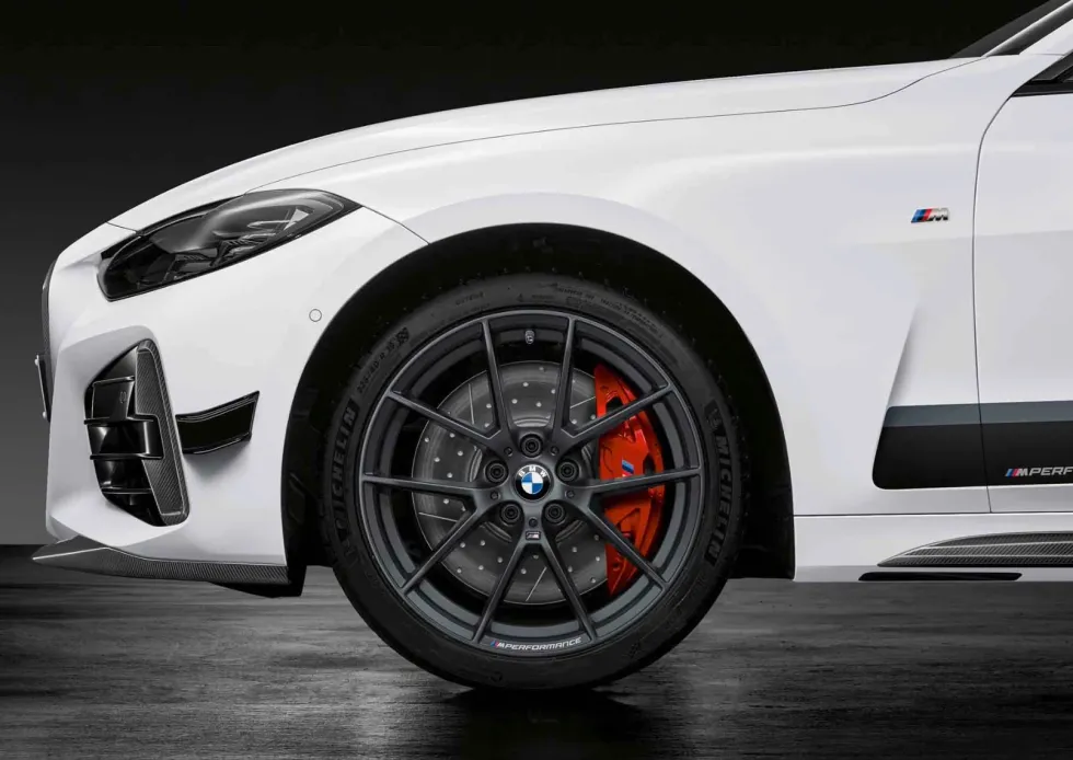 BMW Sommerkompletträder M Performance Y-Speiche 898 frozen gunmetal grey 19 Zoll RDCi 2er G42 3er G20 G21 4er G22 G23 Pirelli (Mischbereifung)