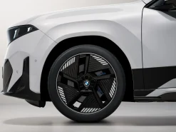 BMW Winterkompletträder M Aerodynamic 1051M bicolor (jet black uni/hochglanzpoliert) 21 Zoll RDCi iX3 NA5 iX4 NA7 Goodyear