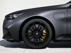 BMW Winterkompletträder M Doppelspeiche 951 jet black uni 20 Zoll RDCi Mischbereifung für M5 G90 G99