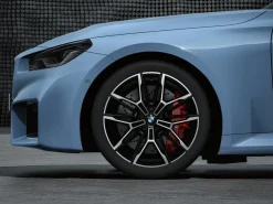 BMW Winterkompletträder M Doppelspeiche 930M bicolor (jet black/hochglanzpoliert) 19/20 Zoll RDCi M2 G87 M3 G80 G81 M4 G82 G83 Michelin (Mischbereifung)