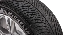 BMW Winterkompletträder M5 F90 M8 F91 F92 F93 19 Zoll Styling 705