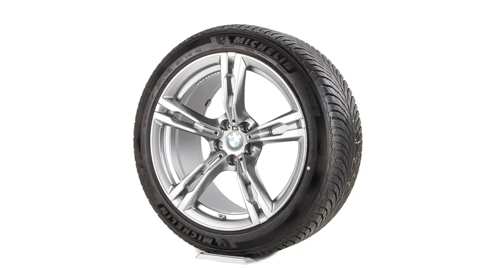BMW Winterkompletträder M5 F90 M8 F91 F92 F93 19 Zoll Styling 705