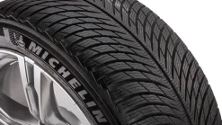 BMW Winterkompletträder M5 F90 19 Zoll Styling 705