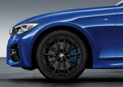 BMW Winterkompletträder M Performance Doppelspeiche 796M jet black matt 18 Zoll RDCi 2er G42 3er G20 G21 4er G22 G23 Pirelli (Mischbereifung)