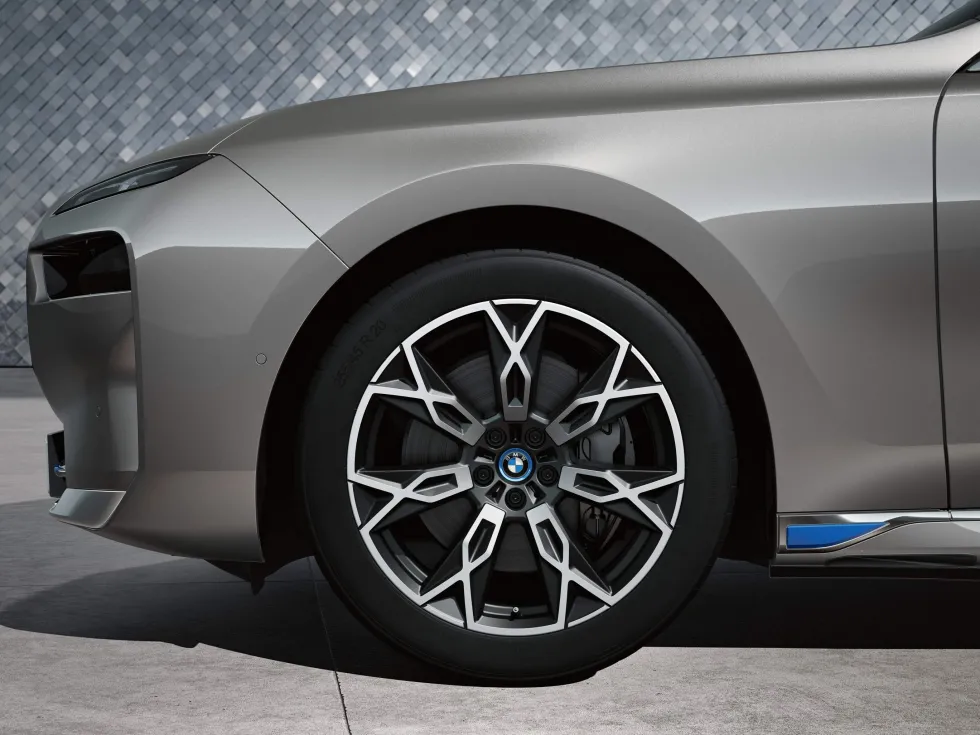 BMW Winterkompletträder Sternspeiche 905 midnight grey 20 Zoll RDCi (Mischbereifung) X3 G45 7er G70