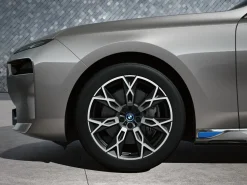 BMW Winterkompletträder Sternspeiche 905 bicolor (midnight grey/hochglanzpoliert) 20 Zoll RDC 7er G73 High Security Michelin