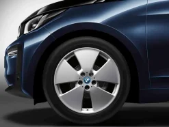 BMW Winterkompletträder Sternspeiche 427 reflex silver 19 Zoll RDCi i3 I01 Bridgestone