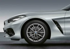 BMW Winterkompletträder V-Speiche 768 ferric grey 17 Zoll RDCi Z4 G29 Bridgestone (Mischbereifung)