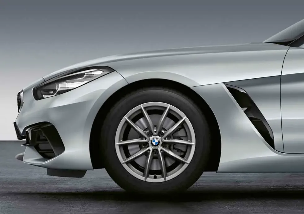 BMW Winterkompletträder V-Speiche 768 ferric grey 17 Zoll RDCi Z4 G29 Bridgestone (Mischbereifung)