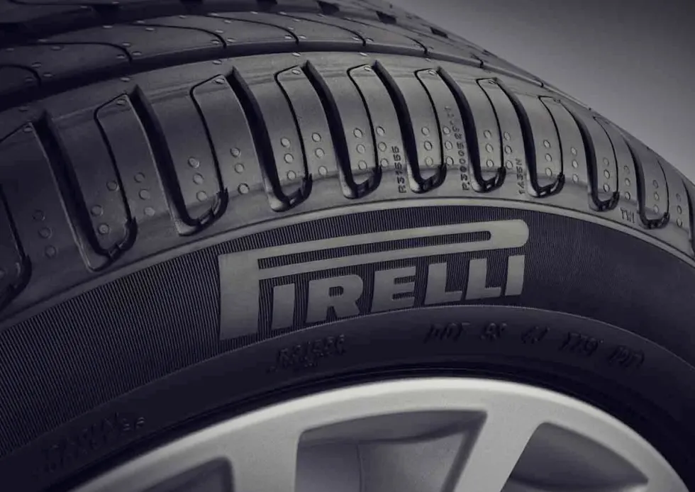 BMW Winterreifen Pirelli W 210 Sottozero II* RSC 225/60 R17 99H