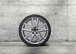 MINI Winterkompletträder JCW Grip Spoke 815 bright silver metallic 18 Zoll RDCi Clubman F54 Pirelli