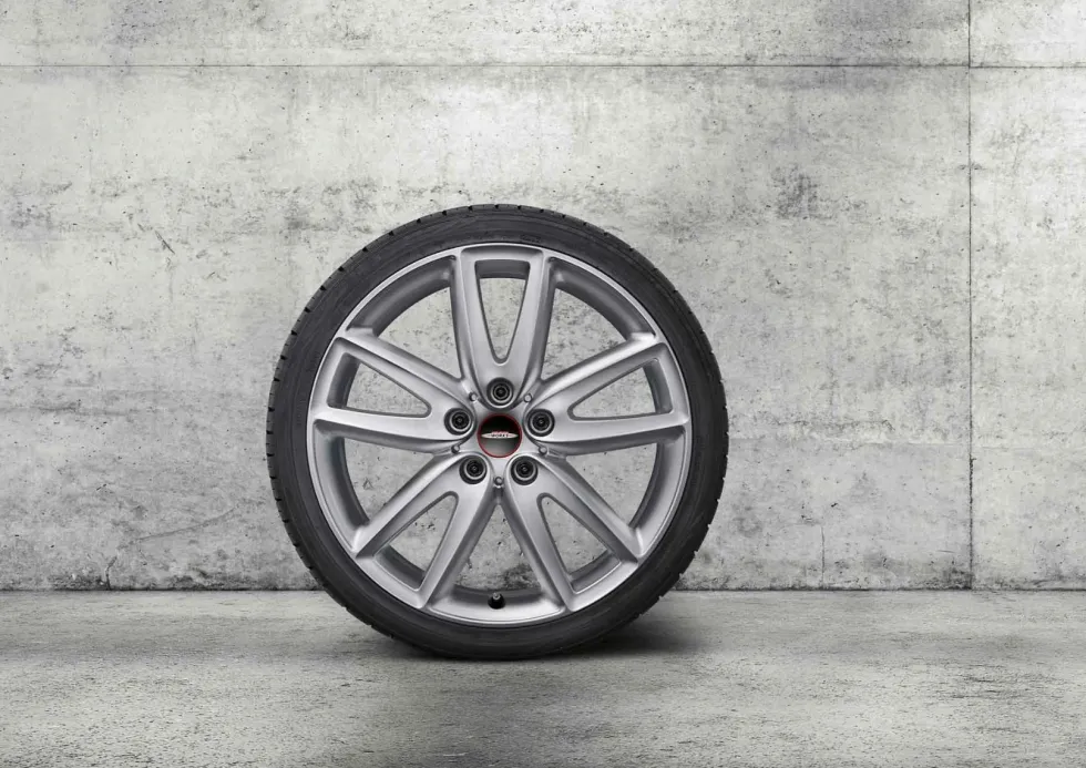 MINI Winterkompletträder JCW Grip Spoke 815 bright silver metallic 18 Zoll RDCi Clubman F54 Pirelli